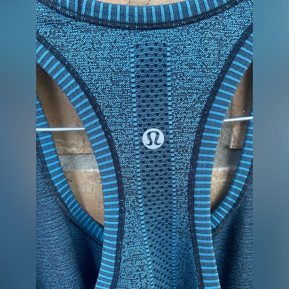 Lululemon Swiftly Tech Racerback Heathered Teal, Size 8 - Picture 3 of 13